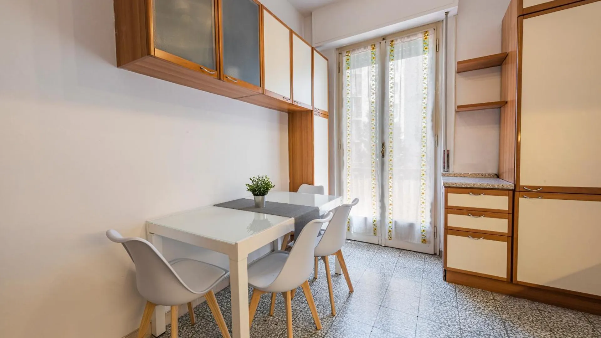 The Luxor Suites - Casentino 53 Florence 0*,  Italy