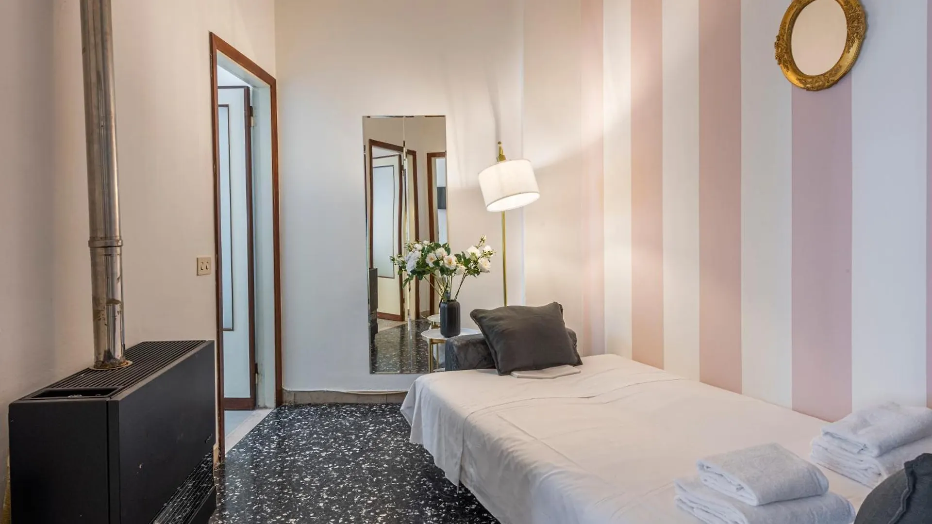 The Luxor Suites - Casentino 53 Florence Apartment