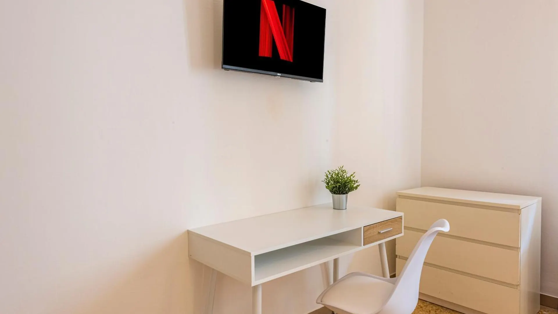 The Luxor Suites - Casentino 53 Florence Italy